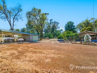 10 Lyons Road, Waroona WA 6215
