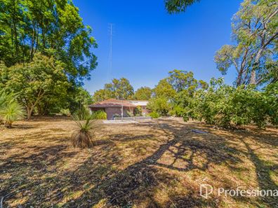 10 Lyons Road, Waroona WA 6215