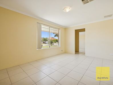 17 Copper Lane, Wattle Grove WA 6107