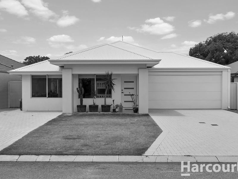 11 Honeydew Trail, Wannanup WA 6210