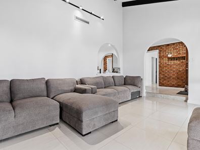 65 Morfitt Street, Mandurah WA 6210