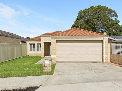 216 Gabriel Street, Cloverdale WA 6105