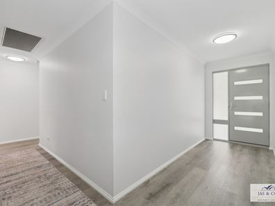 19 Domina Turn, Caversham WA 6055
