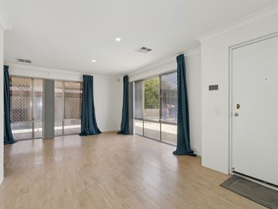 17 Thorburn Avenue, Beechboro WA 6063
