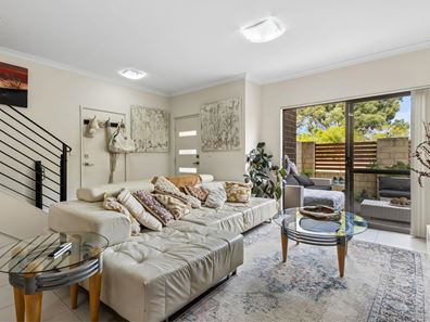 25/9 Barfield Street, Hammond Park WA 6164
