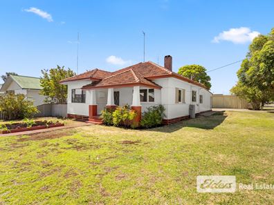 32 Uduc Road, Harvey WA 6220