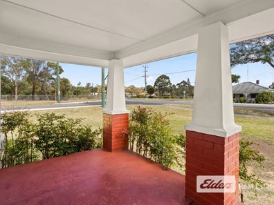 32 Uduc Road, Harvey WA 6220