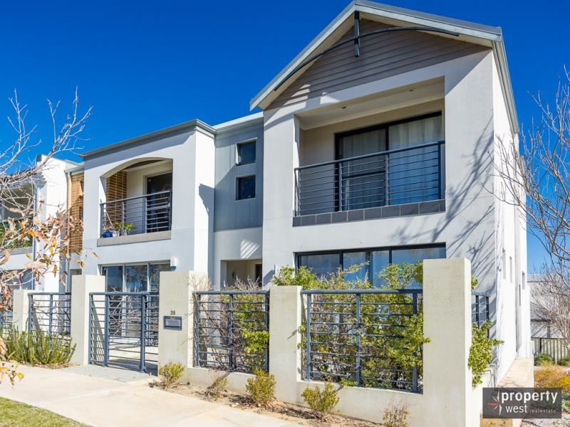 35 Ladera Drive, Clarkson WA 6030