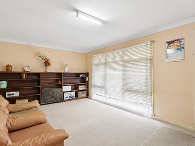 427 Belmont Avenue, Cloverdale WA 6105