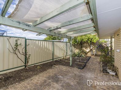 17 Lorikeet Heights, Ballajura WA 6066