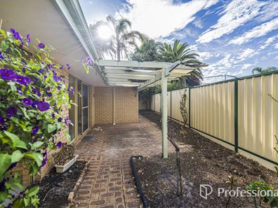 17 Lorikeet Heights, Ballajura WA 6066