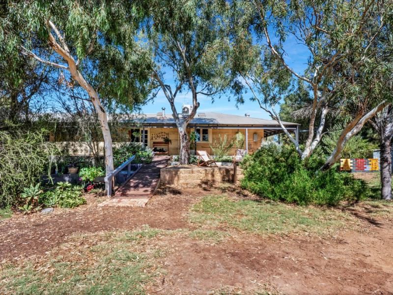 124 Hamersley Road, Walkaway WA 6528
