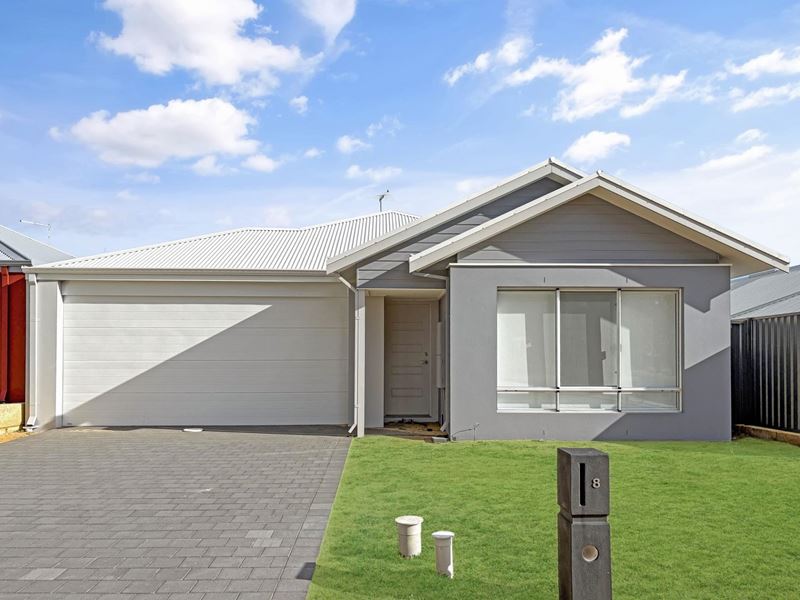8 Wellington Avenue, Lakelands WA 6180