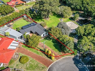 19 Bundara Close, Little Grove WA 6330