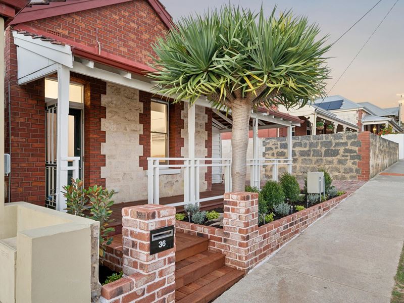 36 Lefroy Road, Beaconsfield WA 6162