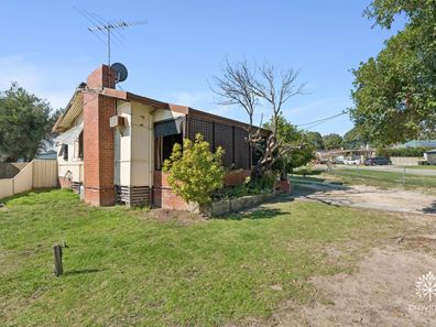 1 Coolga Road, Koongamia WA 6056