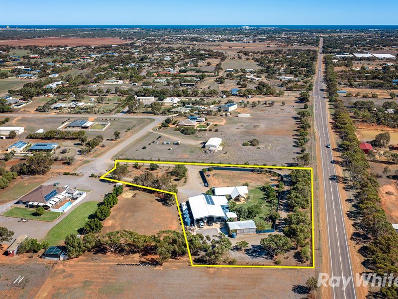 13 Roding Court, Deepdale WA 6532