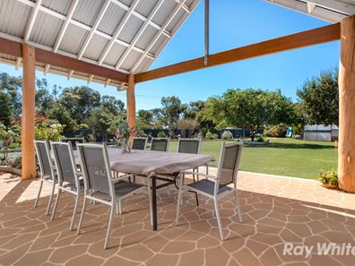 13 Roding Court, Deepdale WA 6532