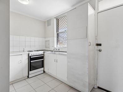 4/39 Wanneroo Road, Joondanna WA 6060