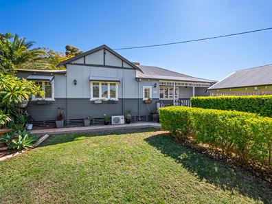 30 Lewis Street, Lamington WA 6430