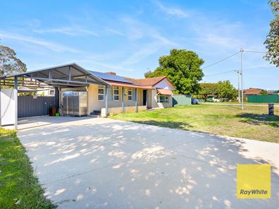 35 Kenmare Avenue, Thornlie WA 6108