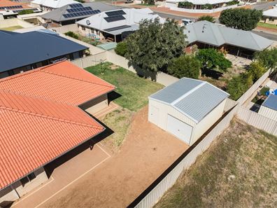 7 Ivy Way, Wandina WA 6530
