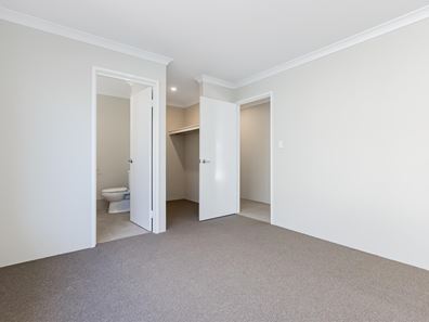 21 Brumlow Way, Lakelands WA 6180