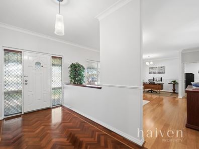 1 Brandwood Gardens, Leeming WA 6149