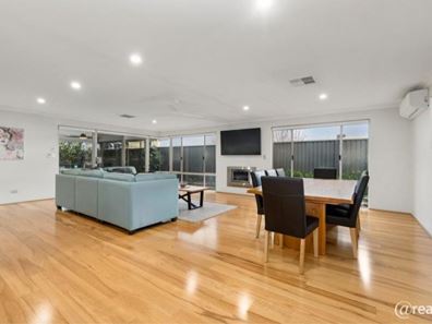 15 Braddock Lane, Caversham WA 6055