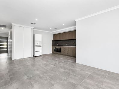 16 Hasties Road, Yanchep WA 6035