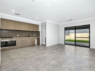 16 Hasties Road, Yanchep WA 6035
