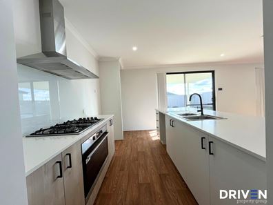 238 Barfield Road, Hammond Park WA 6164