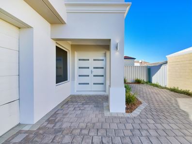 8c Apara Way, Nollamara WA 6061
