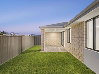 22 Macquarie Street, Jindalee WA 6036