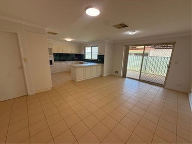 11 Jerrat Mews, Atwell WA 6164