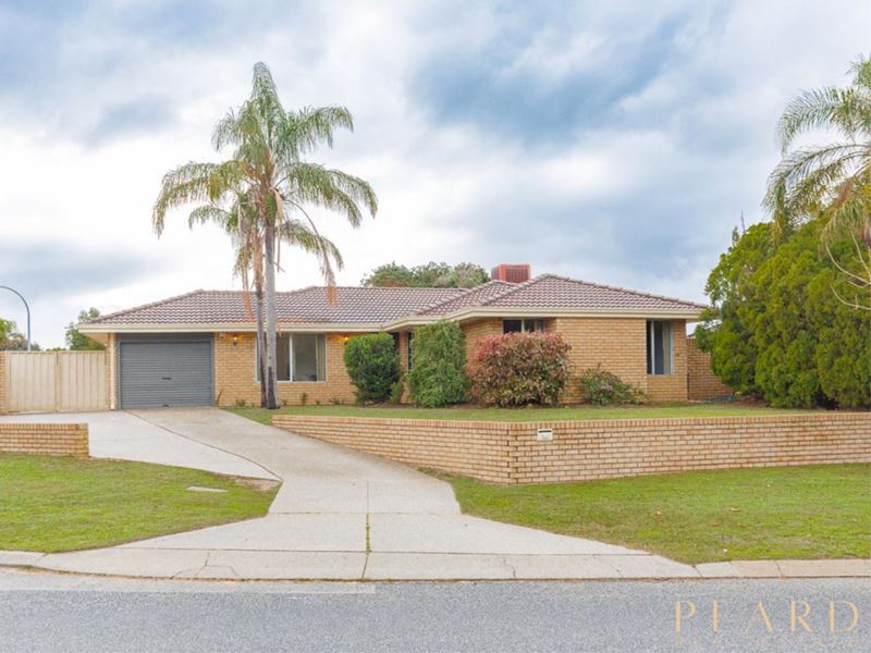 25 Chichester Drive, Woodvale WA 6026