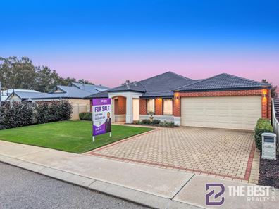 18 Kalari Drive, Wattle Grove WA 6107