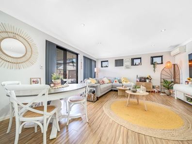 18/15 Crosthwait Circle, Tapping WA 6065