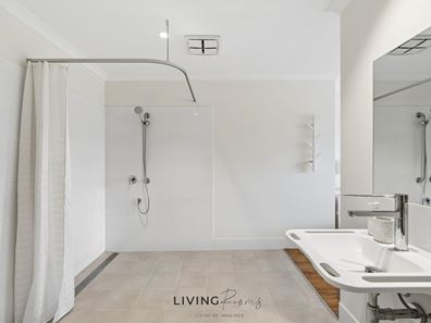 Room/1  22 Mulgrave Street, Hilbert WA 6112