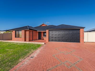 22 Hamlet Pass, Pinjarra WA 6208