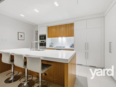 33/11 Leighton Beach Boulevard, North Fremantle WA 6159