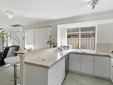 21 Boxley Place, Langford WA 6147