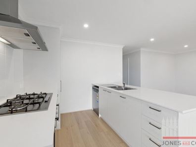 8 Wobbegong Grange, Two Rocks WA 6037