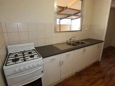 32 Saltbush Road, Kambalda West WA 6442