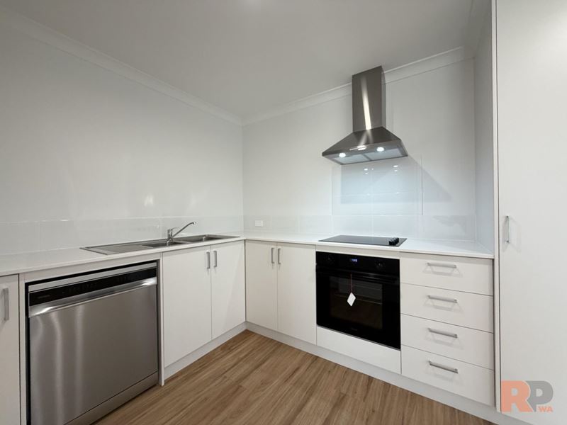 26/22 Old Pinjarra Road, Greenfields
