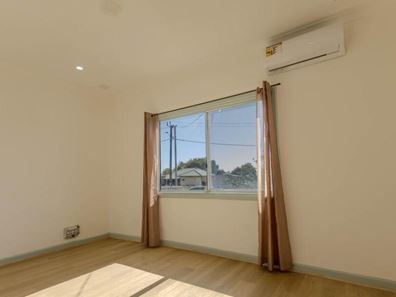 8 Ulmus Street, Rangeway WA 6530