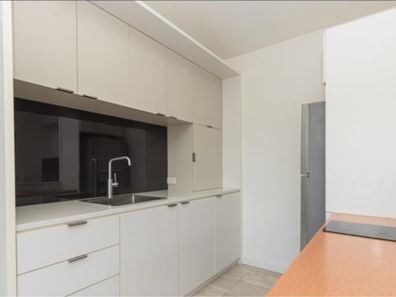87 Parkin Street, Rockingham WA 6168