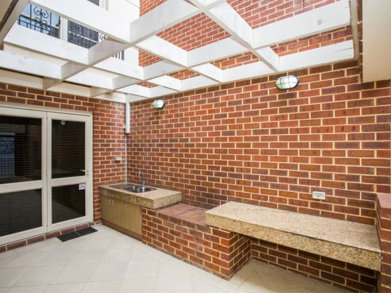 14 Kensington Street, East Perth WA 6004