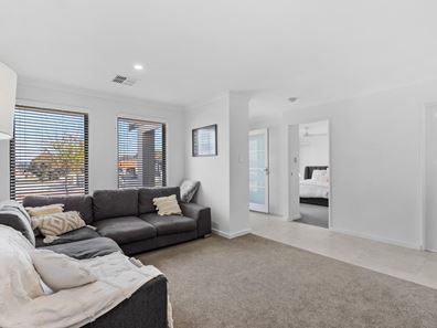 30 Langford Boulevard, Madeley WA 6065