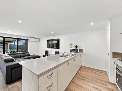 24 Saltwater Street, Baldivis WA 6171